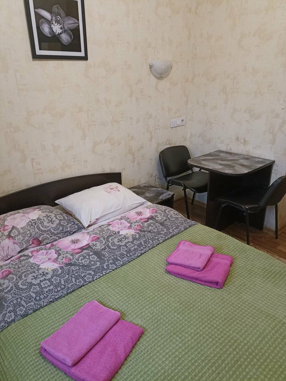 Фотографии номера Полулюкс в Гостинице Надежда Таганрог