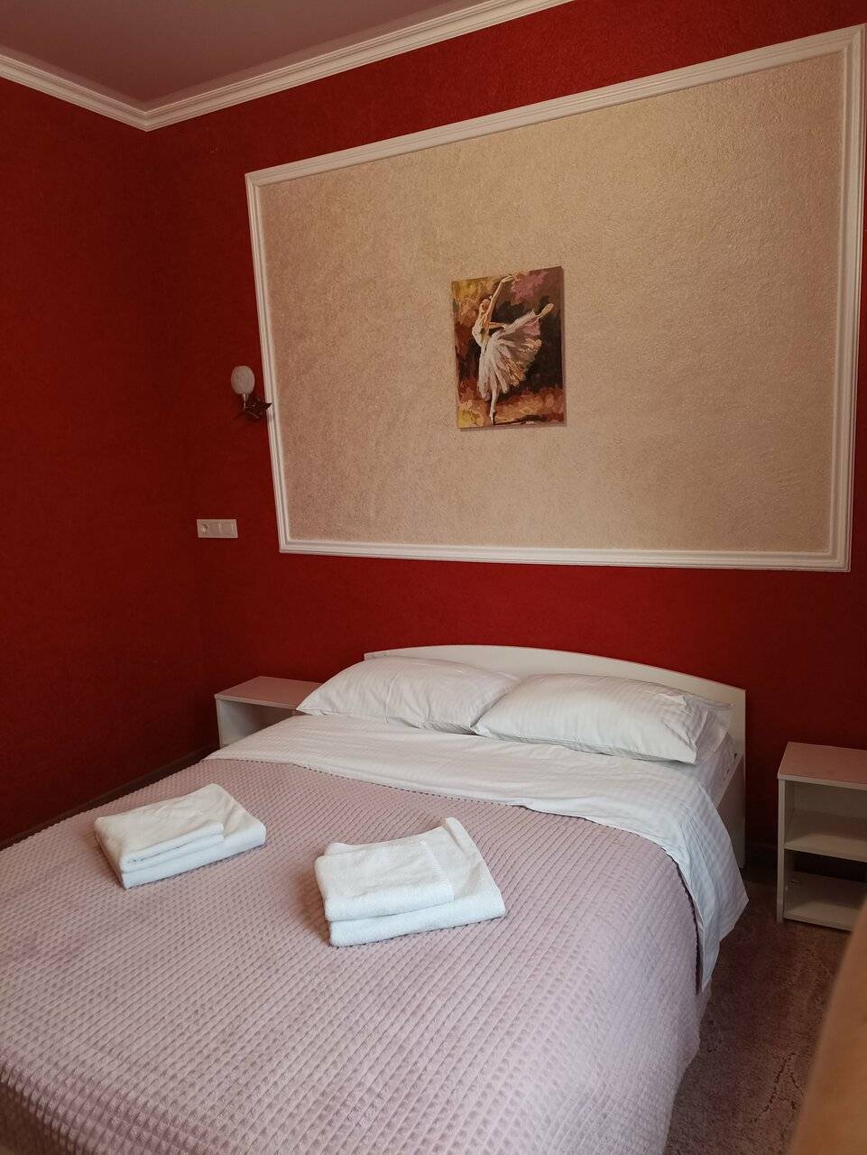 Фотографии номера Полулюкс Делюкс в Гостинице Надежда Таганрог